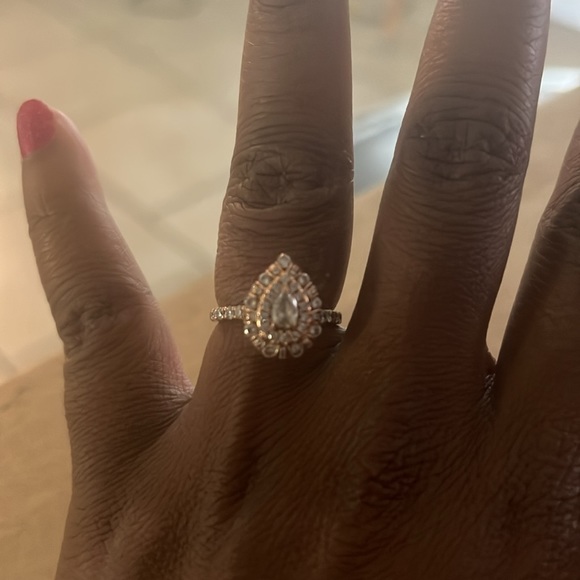 Rose gold tear drop halo diamond engagement ring (natural diamomd) size 6 - Picture 5 of 9